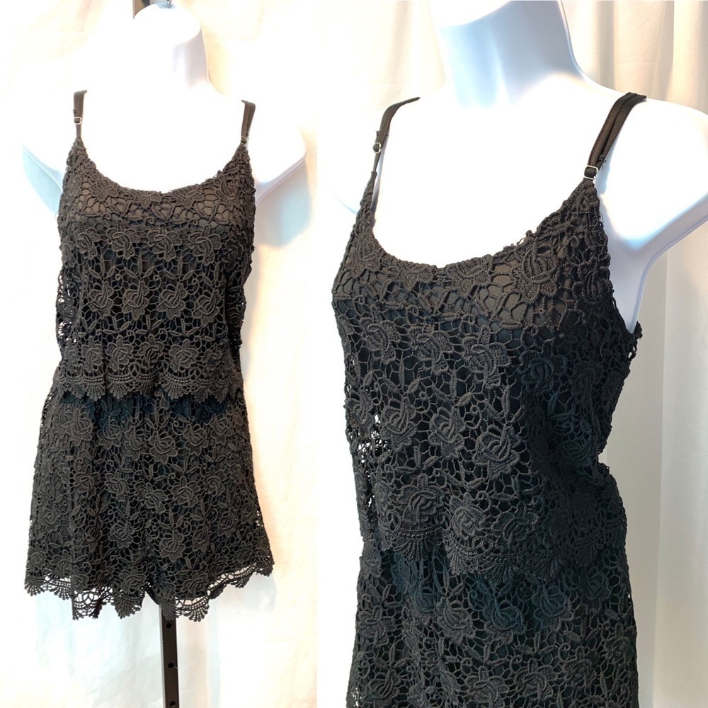 Black lace Romper